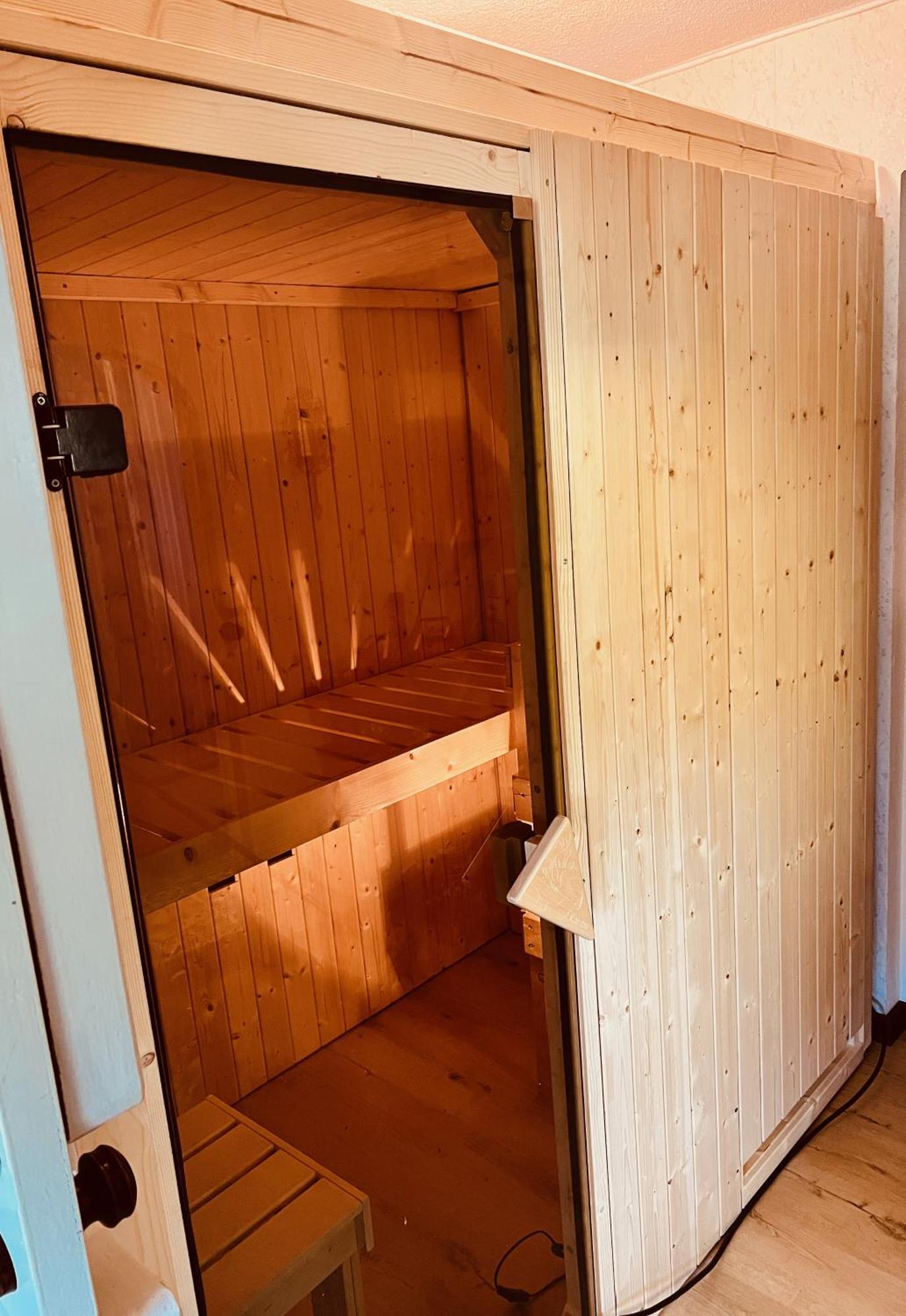 Urige Berghuette Mit Kamin Und Sauna Im Erzgebirge Nahe Schwarzwassertal Pobershau Luaran gambar